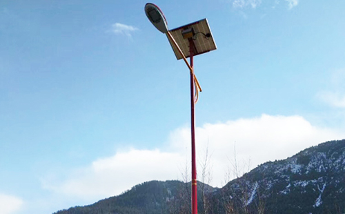 如何选择高质量的沙湾太阳能路灯材料：全方位指南